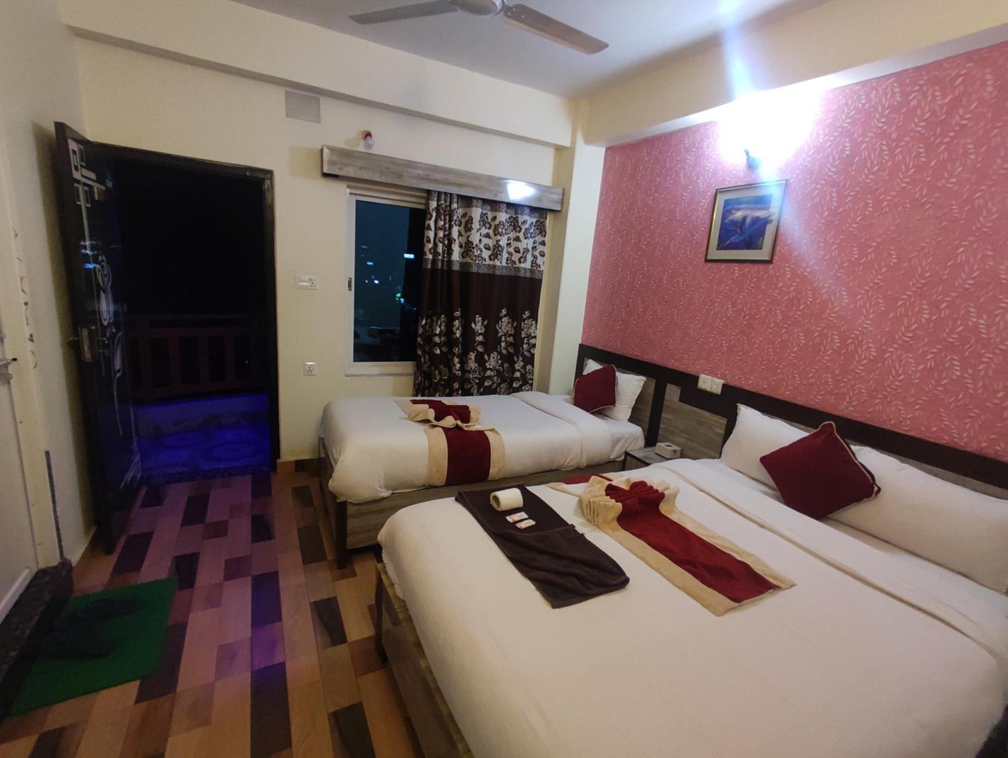 Hotel Kajiinn Pokhara Exterior foto