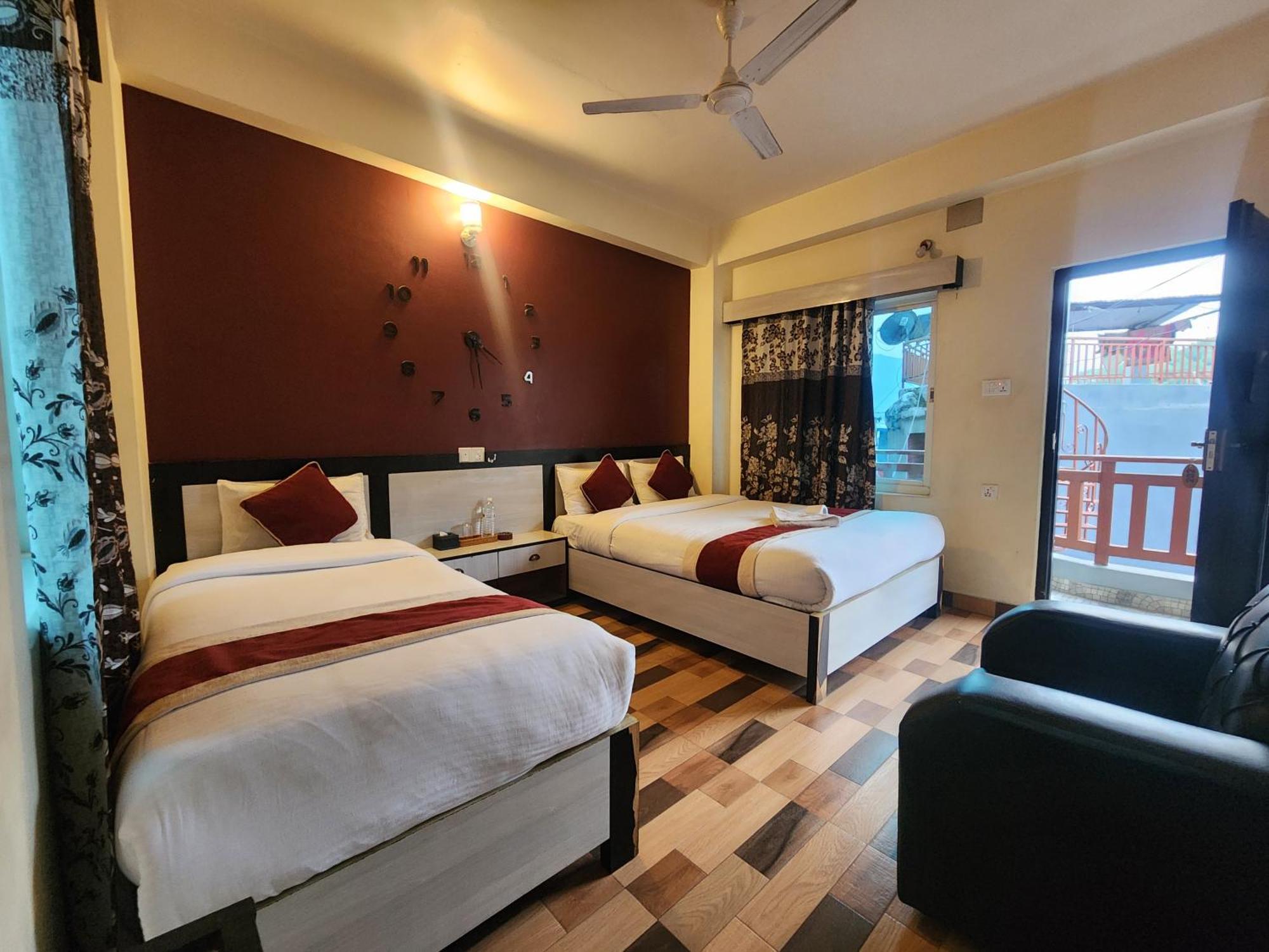 Hotel Kajiinn Pokhara Exterior foto